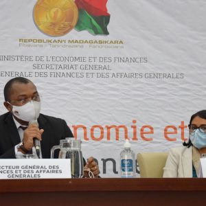 foto_une_web_ok30_300x300_ESx8JIfmIi.jpg